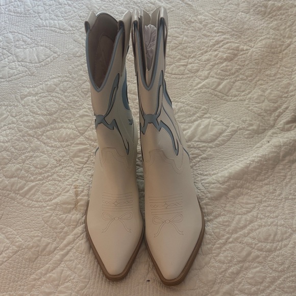 White and Blue Western Ankle Boots - Picture 5 of 8